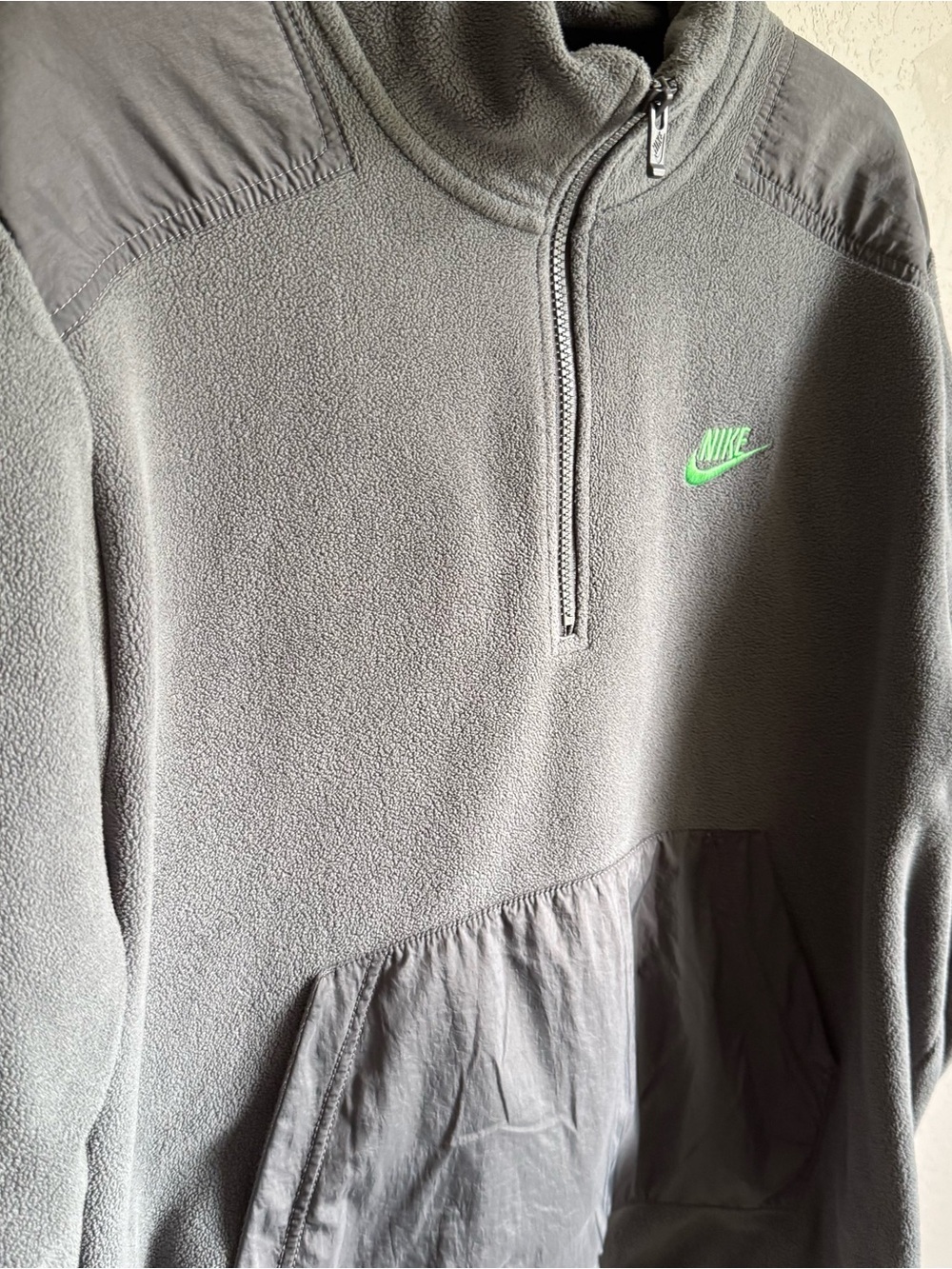Men’s L Gray Nike Athletic Outdoor Activewear Fall Quarter Zip Fleece Pullover - Picture 2 of 7